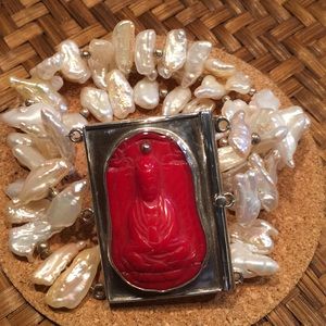 Pearl Bracelet of Guanyin (Kwan yin) in Coral